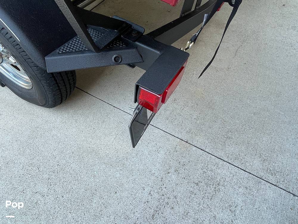 Slide: The Image of Tracker Targa V-18 WT 2021 - 15822500