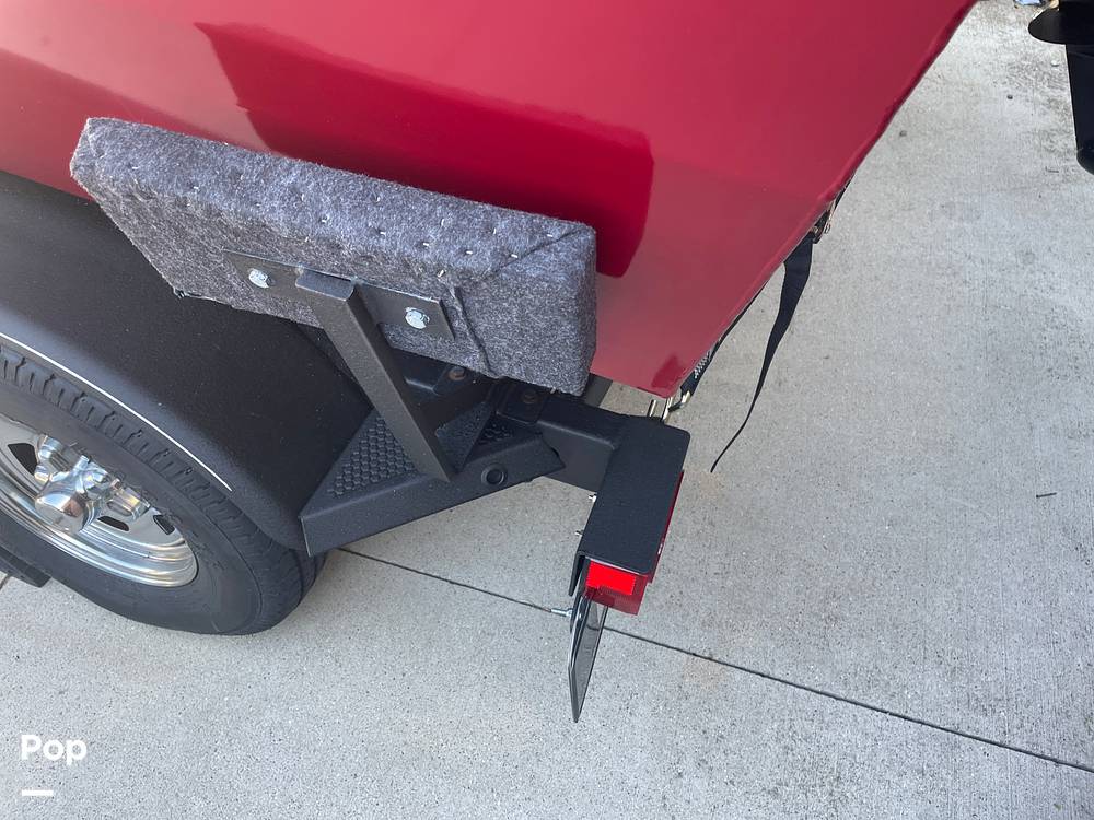 Slide: The Image of Tracker Targa V-18 WT 2021 - 15822514