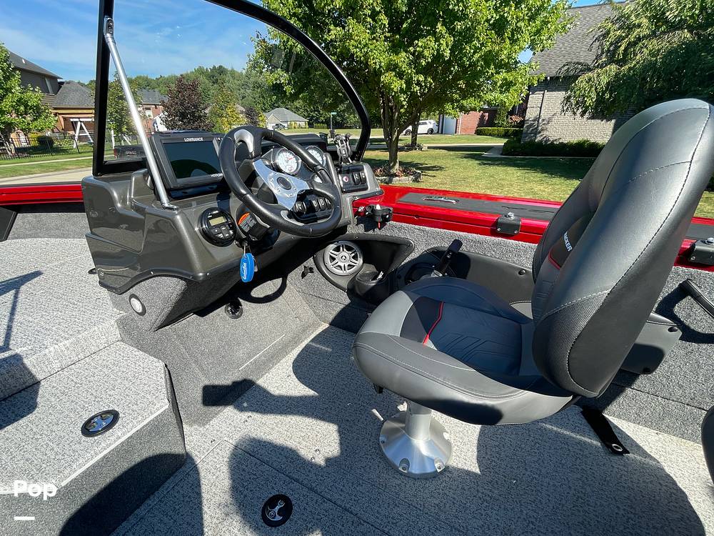 Slide: The Image of Tracker Targa V-18 WT 2021 - 15822307
