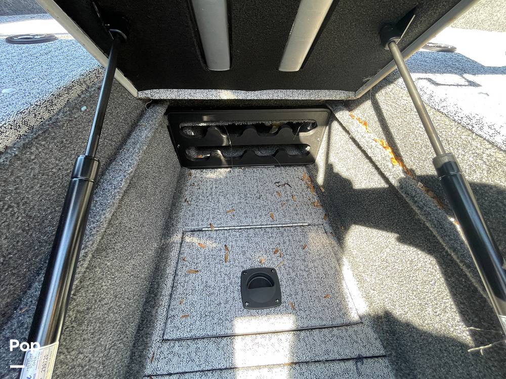 Slide: The Image of Tracker Targa V-18 WT 2021 - 15822375