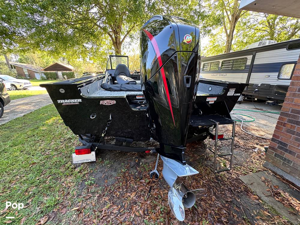 Slide: The Image of Tracker TARGA V-18 WT 2024 - 15330195