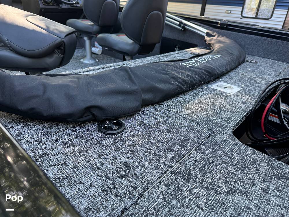 Slide: The Image of Tracker TARGA V-18 WT 2024 - 15330201