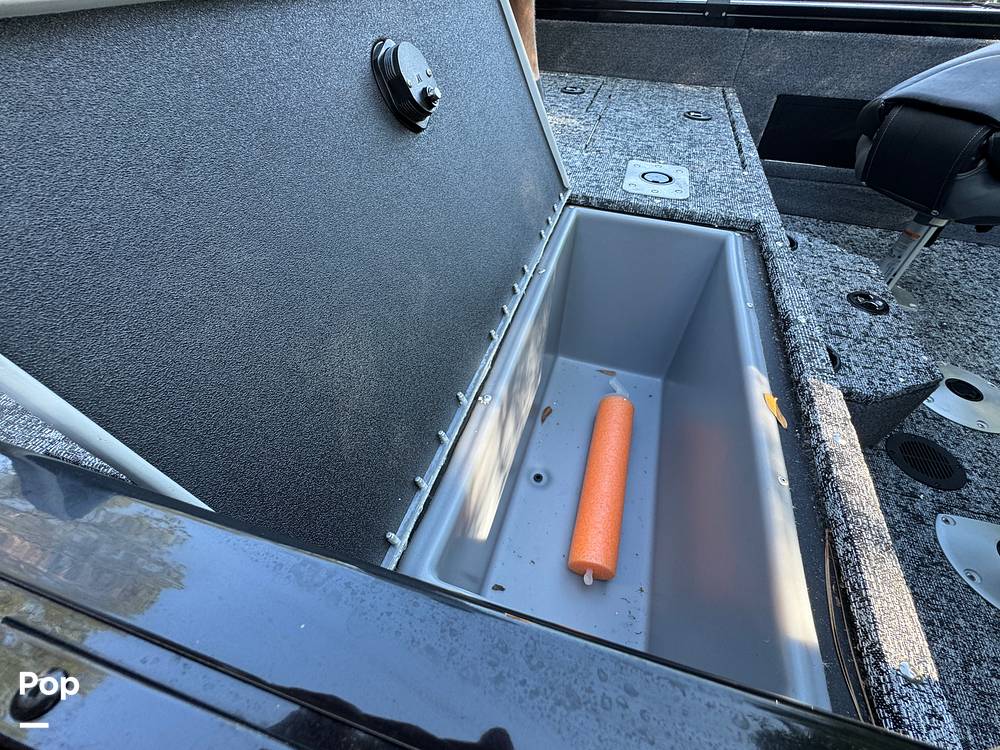 Slide: The Image of Tracker TARGA V-18 WT 2024 - 15330208