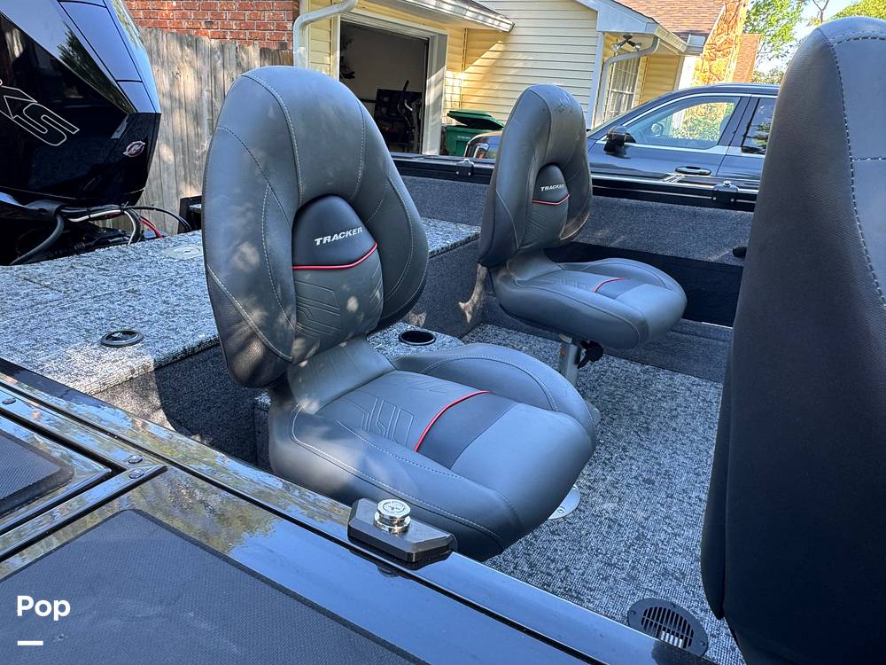 Slide: The Image of Tracker TARGA V-18 WT 2024 - 15330216