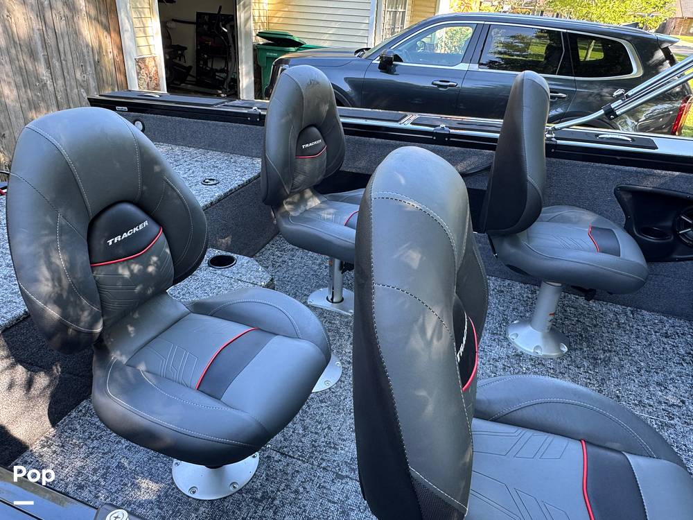 Slide: The Image of Tracker TARGA V-18 WT 2024 - 15330218