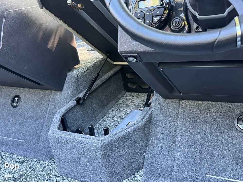 Slide: The Image of Tracker TARGA V-18 WT 2024 - 15330232