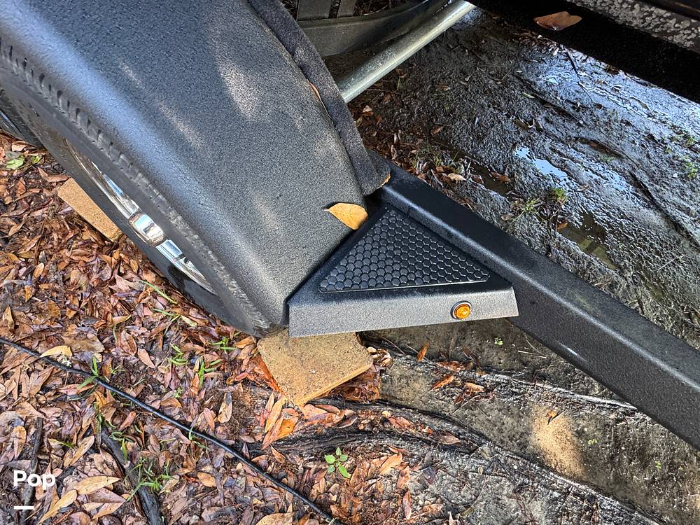 Slide: The Image of Tracker TARGA V-18 WT 2024 - 15330243