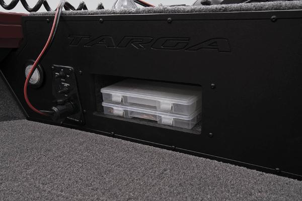 Slide: The Image of Tracker Targa V-18 WT 2024 - 24