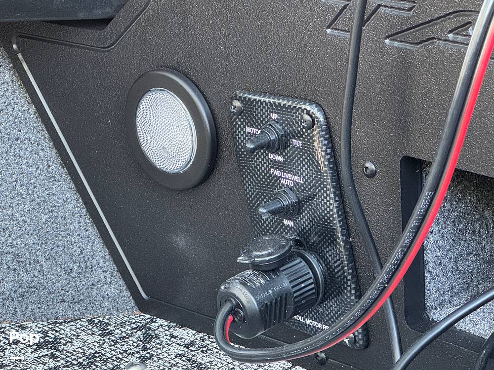 Slide: The Image of Tracker TARGA V-18 WT 2024 - 15330229