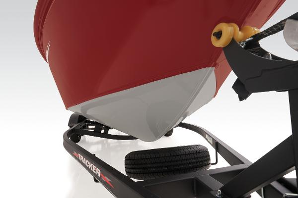 Slide: The Image of Tracker Targa V-19 Combo 2024 - 15