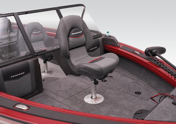 Slide: The Image of Tracker Targa V-19 Combo 2024 - 18