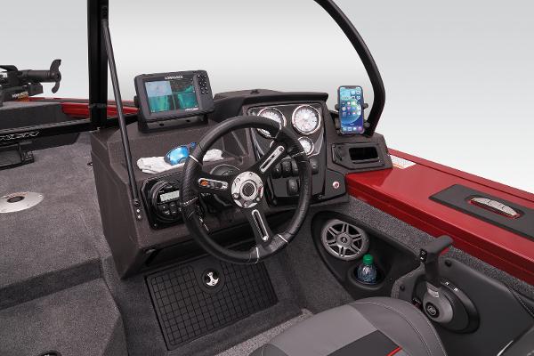 Slide: The Image of Tracker Targa V-19 Combo 2024 - 40