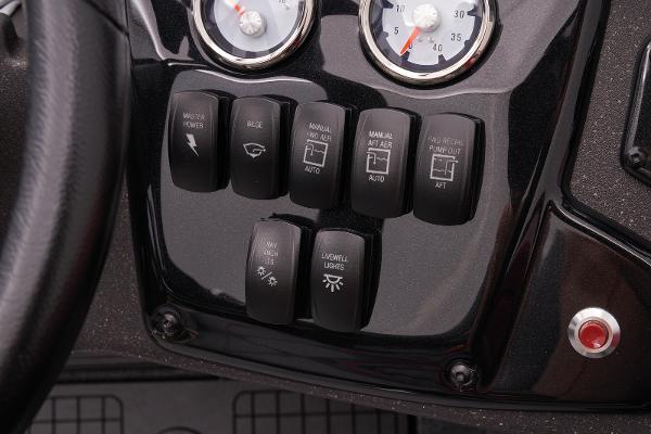 Slide: The Image of Tracker Targa V-19 Combo 2024 - 45