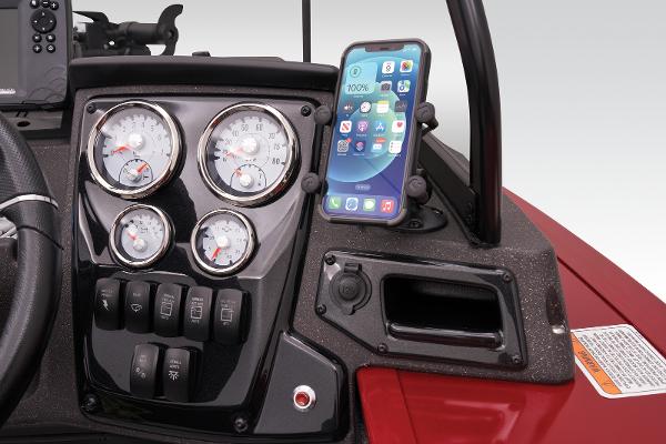 Slide: The Image of Tracker Targa V-19 Combo 2024 - 46