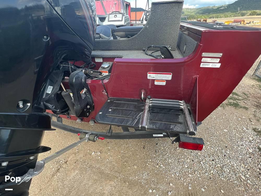 Slide: The Image of 2018 Tracker Targa V18 Combo for sale in Medina, TX - 27