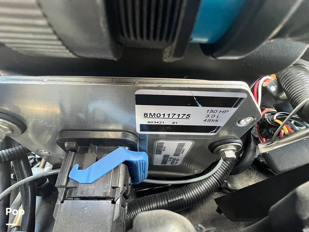 Slide: The Image of 2018 Tracker Targa V18 Combo for sale in Medina, TX - 35