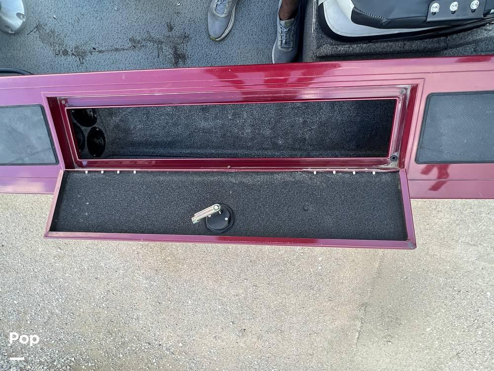 Slide: The Image of 2018 Tracker Targa V18 Combo for sale in Medina, TX - 49