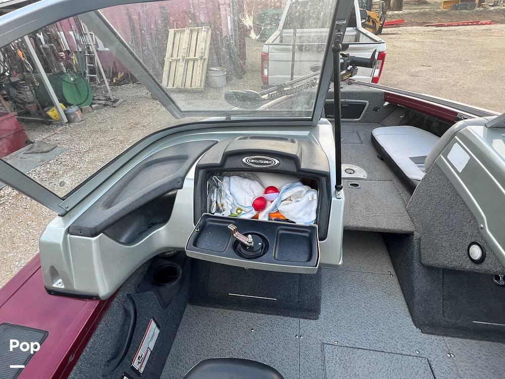 Slide: The Image of 2018 Tracker Targa V18 Combo for sale in Medina, TX - 51