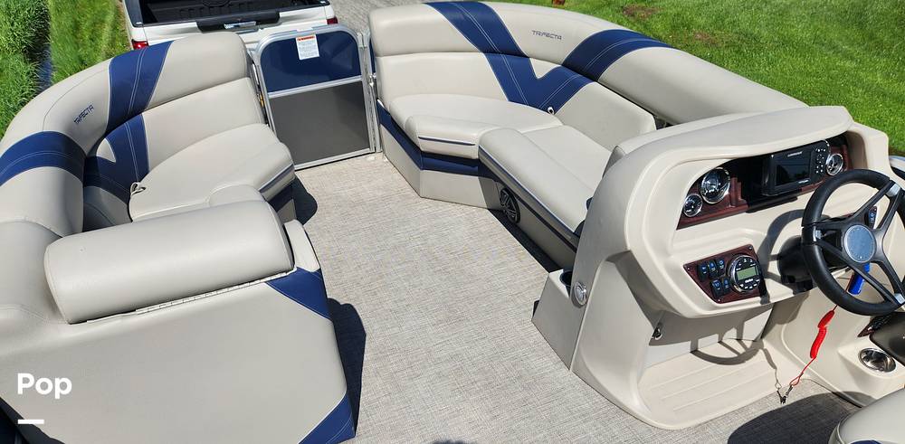 Slide: The Image of Trifecta 22C LE 2022 - 15450956