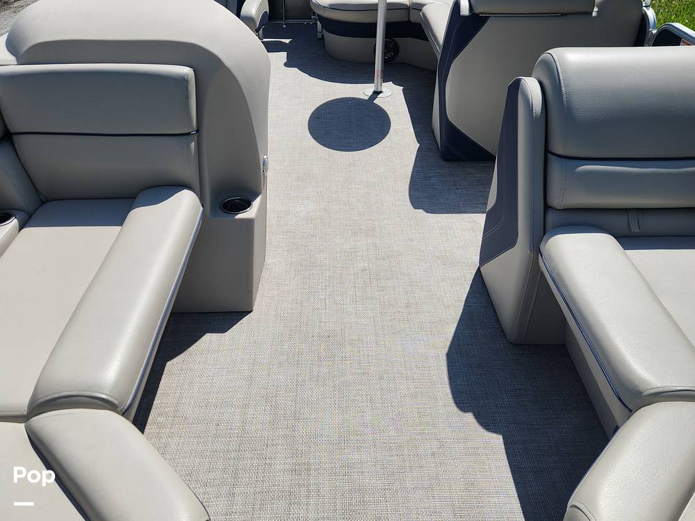 Slide: The Image of Trifecta 22C LE 2022 - 15450958