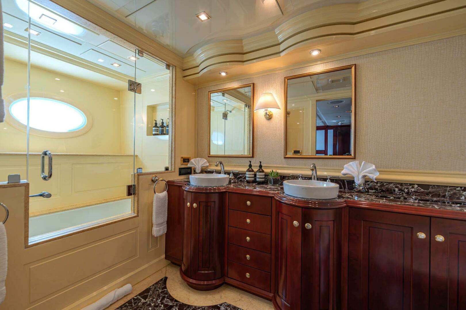Slide: The Image of Guest 3 Bath - 31