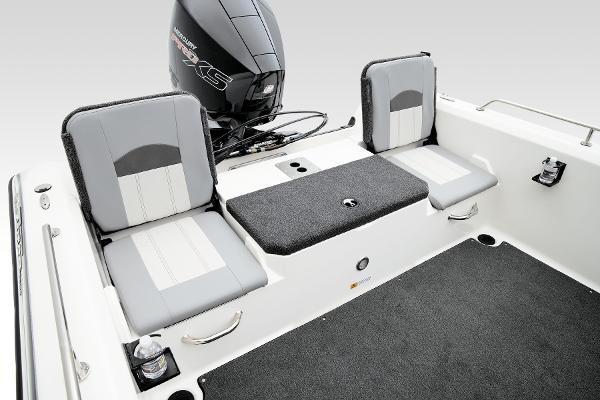 Slide: The Image of Triton 186 Allure 2024 - 20