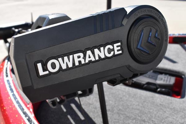 Slide: The Image of Lowrance fishfinder on 2024 Triton 18 TrX boat. - 3