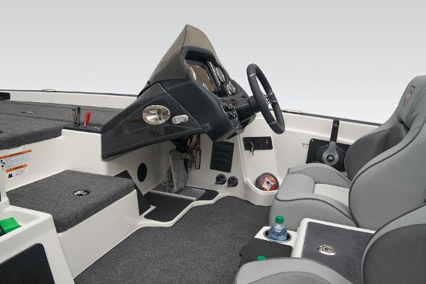 Slide: The Image of Triton 19 TrX Patriot 2025 - 19