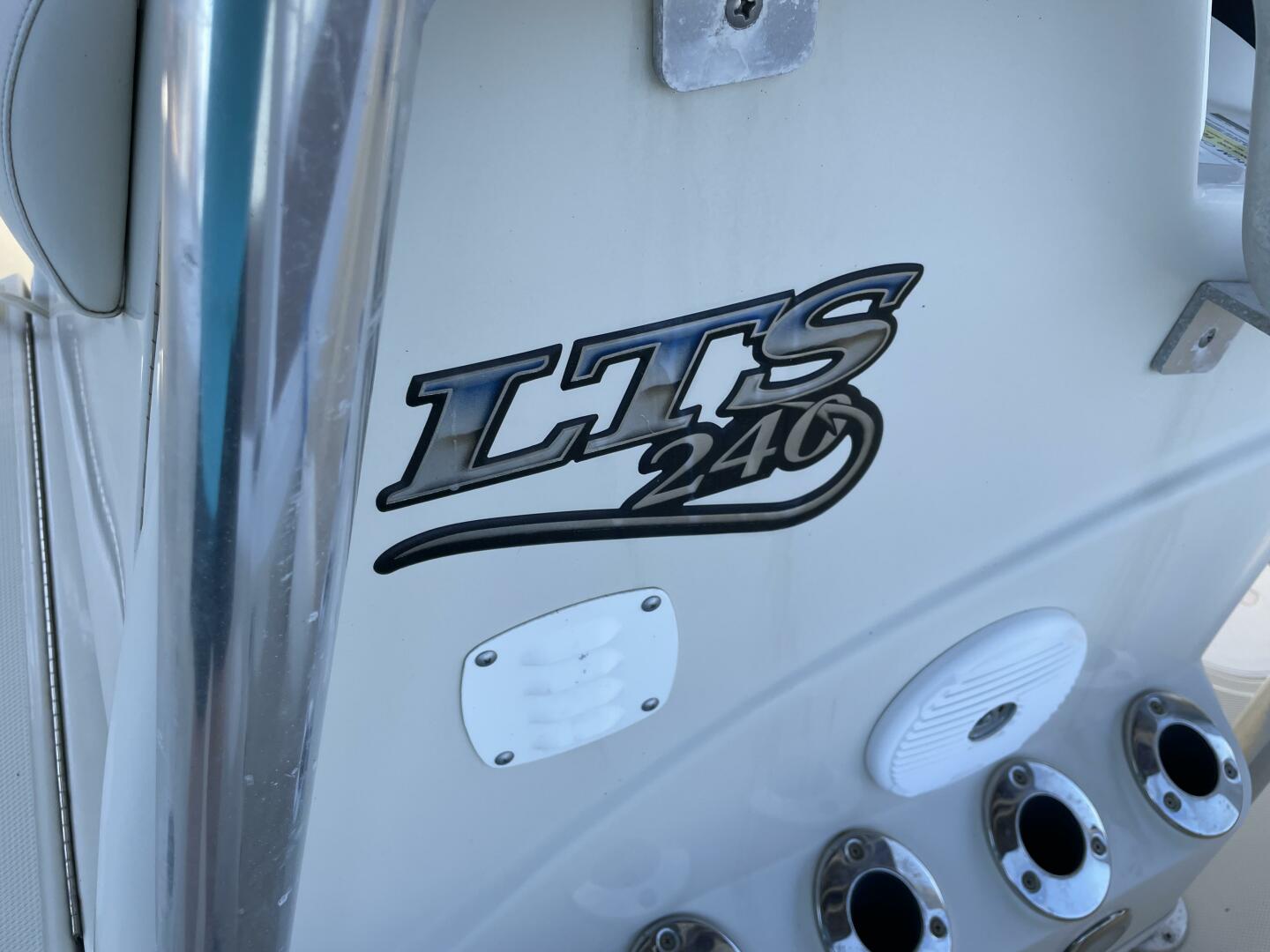 Slide: The Image of Triton 240 LTS Pro 2014 - 5112120