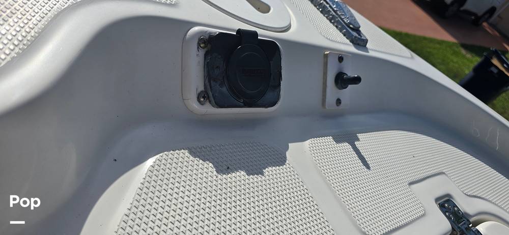 Slide: The Image of Triton LTS 240 2008 - 15340818