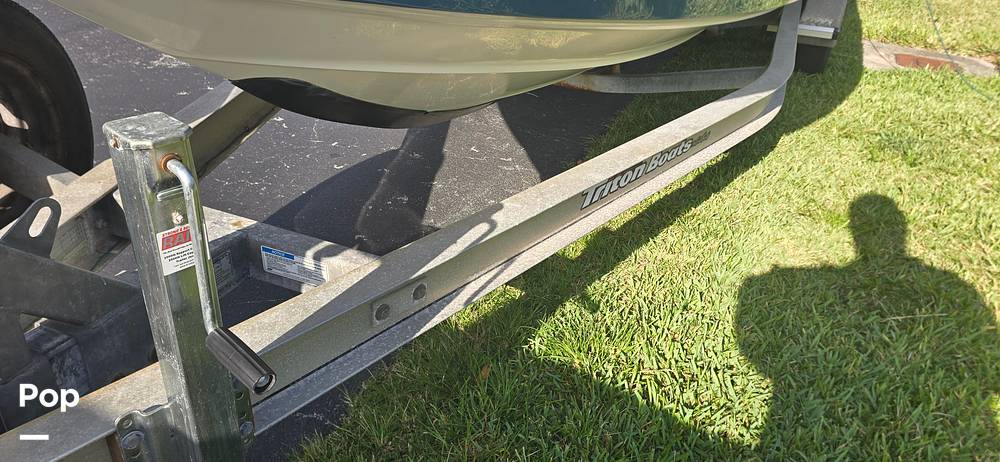 Slide: The Image of Triton LTS 240 2008 - 15340831