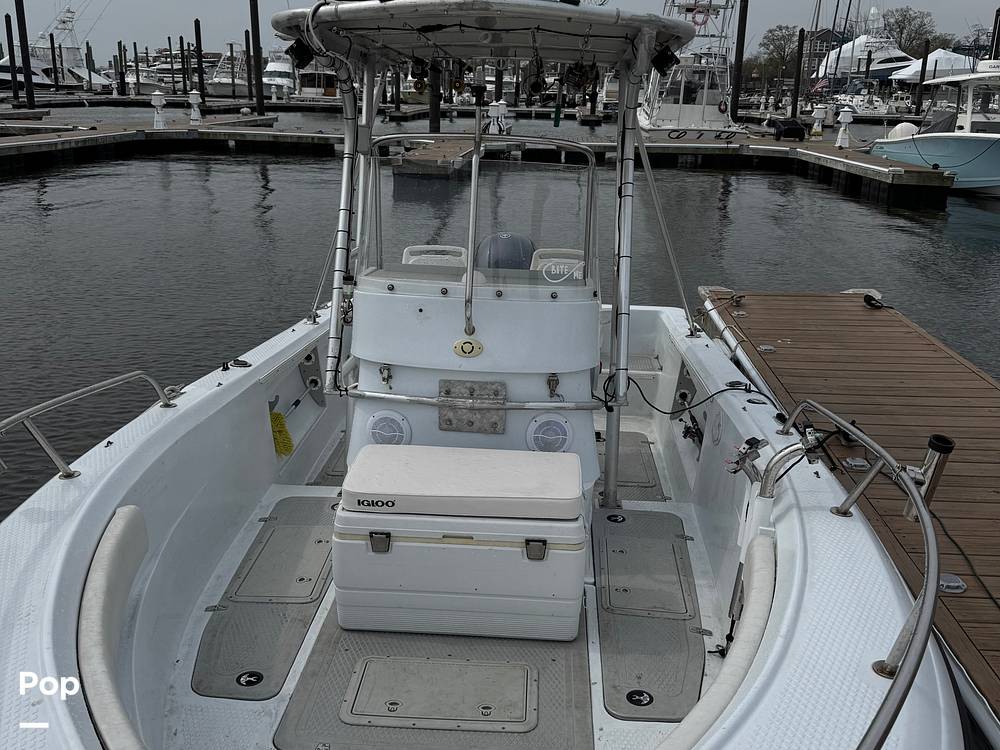 Slide: The Image of Triumph 210 Center Console 2003 - 15401179