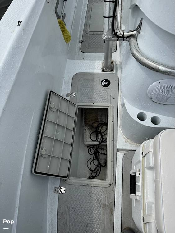 Slide: The Image of Triumph 210 Center Console 2003 - 15401804
