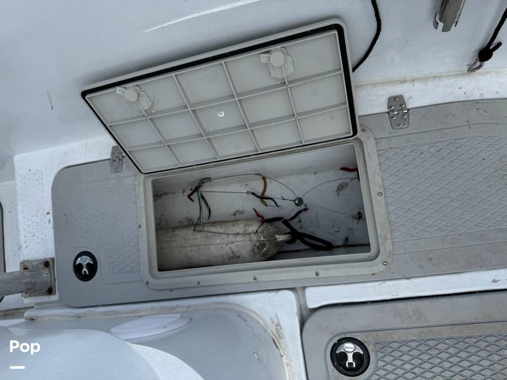 Slide: The Image of Triumph 210 Center Console 2003 - 15401810