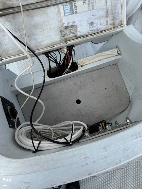 Slide: The Image of Triumph 210 Center Console 2003 - 15401812