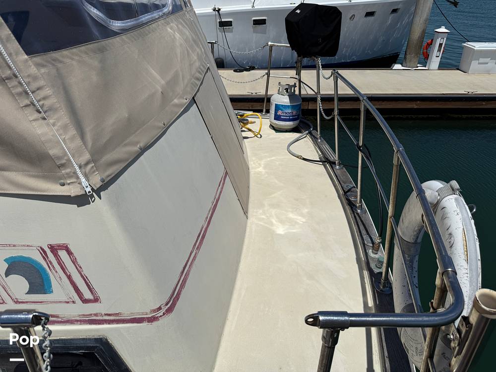 Slide: The Image of Trojan F-36 Tri Cabin 363 1982 - 15444153