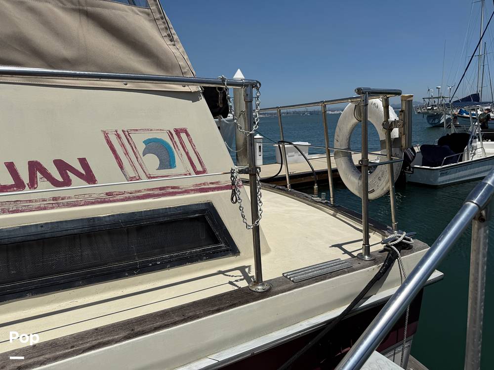 Slide: The Image of Trojan F-36 Tri Cabin 363 1982 - 15444167