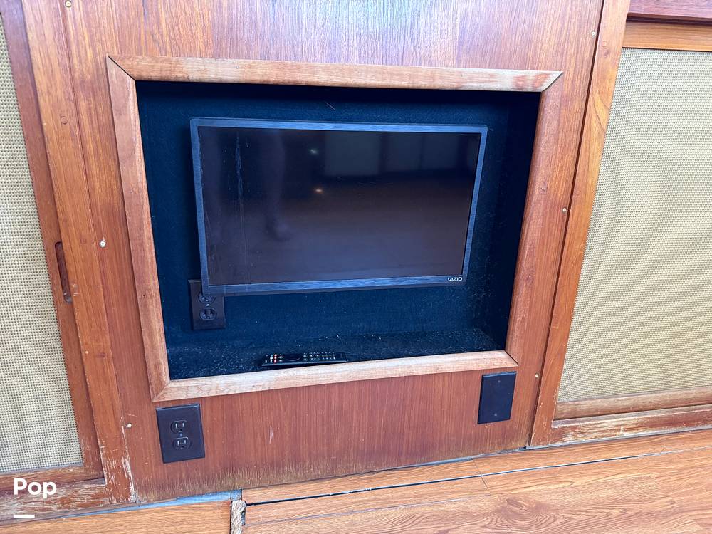 Slide: The Image of Trojan F-36 Tri Cabin 363 1982 - 15444203