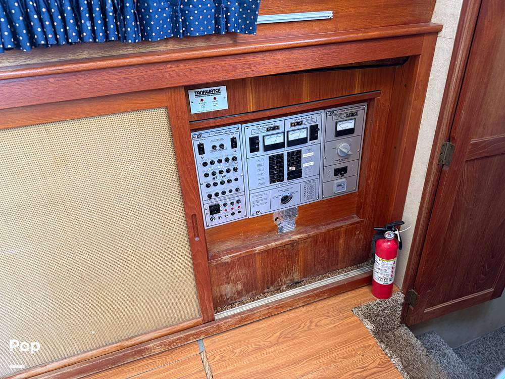 Slide: The Image of Trojan F-36 Tri Cabin 363 1982 - 15444205