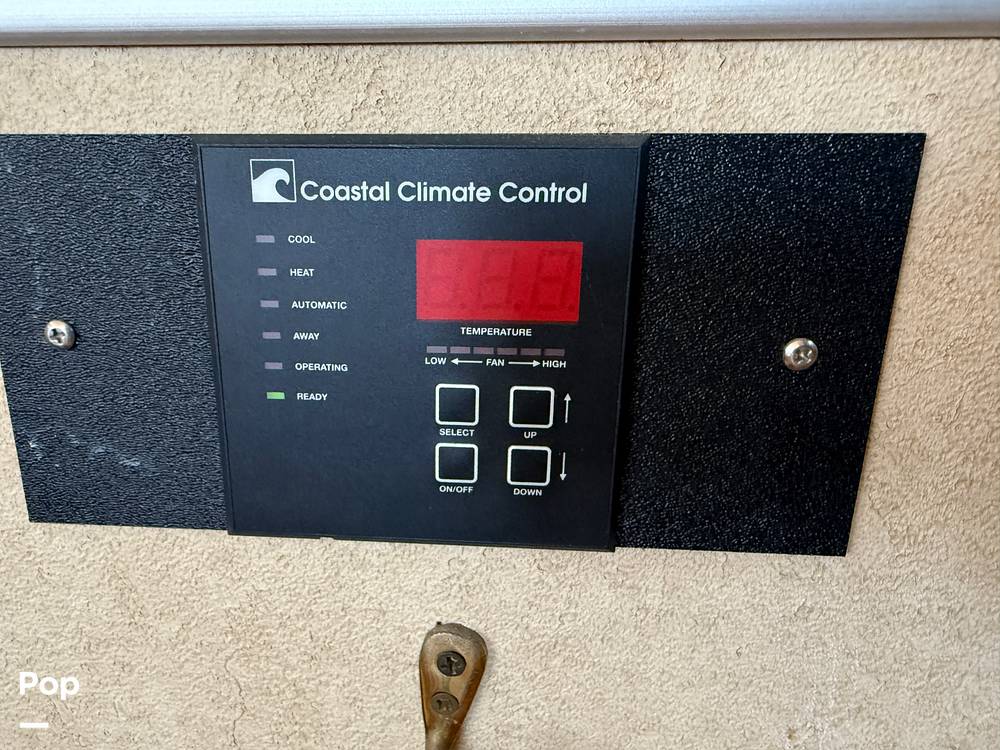 Slide: The Image of Trojan F-36 Tri Cabin 363 1982 - 15444216