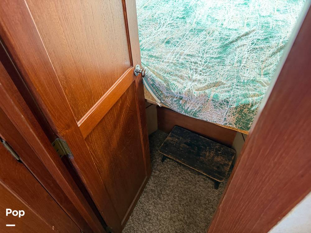 Slide: The Image of Trojan F-36 Tri Cabin 363 1982 - 15444226