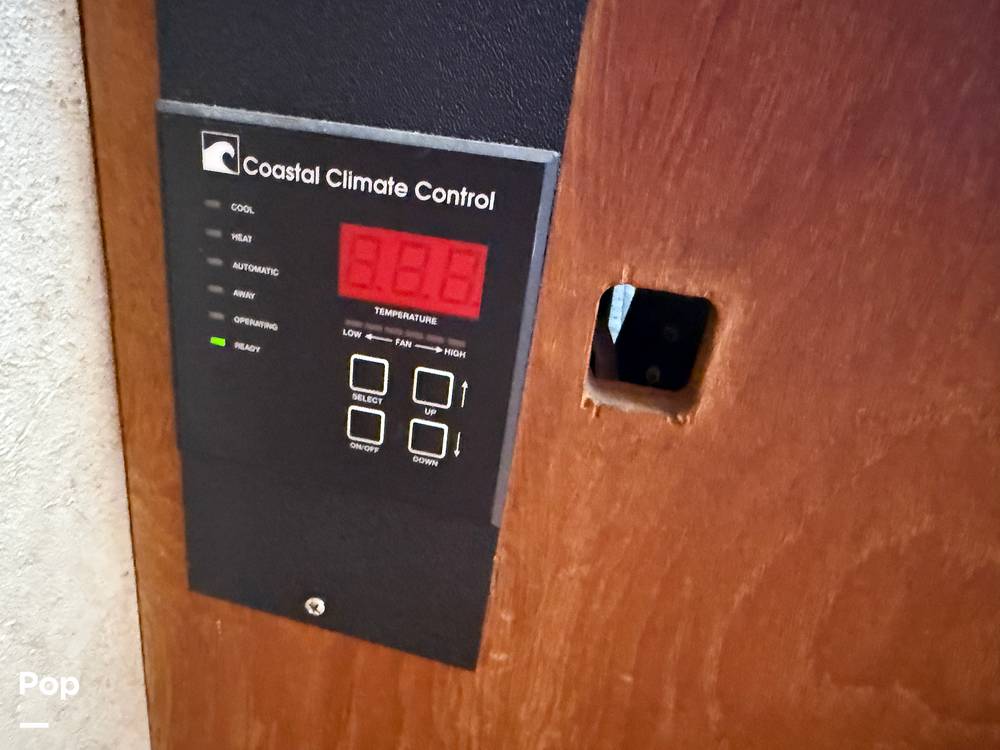 Slide: The Image of Trojan F-36 Tri Cabin 363 1982 - 15444267