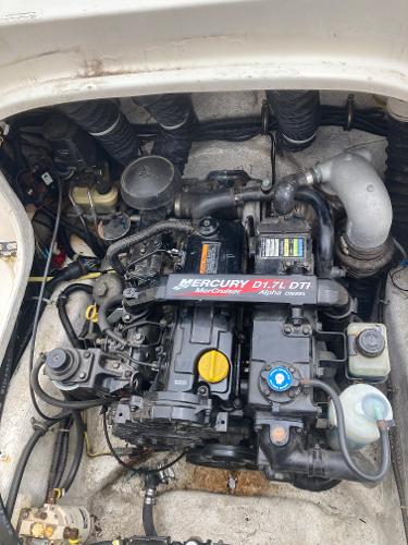 Slide: The Image of 2003 Trophy 2052 Walkaround boat engine, Mercury D1.7L DTI diesel. - 15