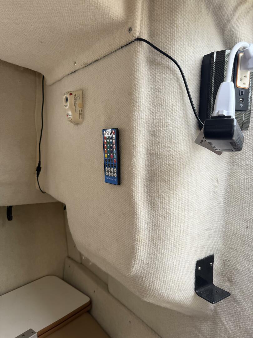 Slide: The Image of Trophy 2152 WA Hardtop 2010 - 17