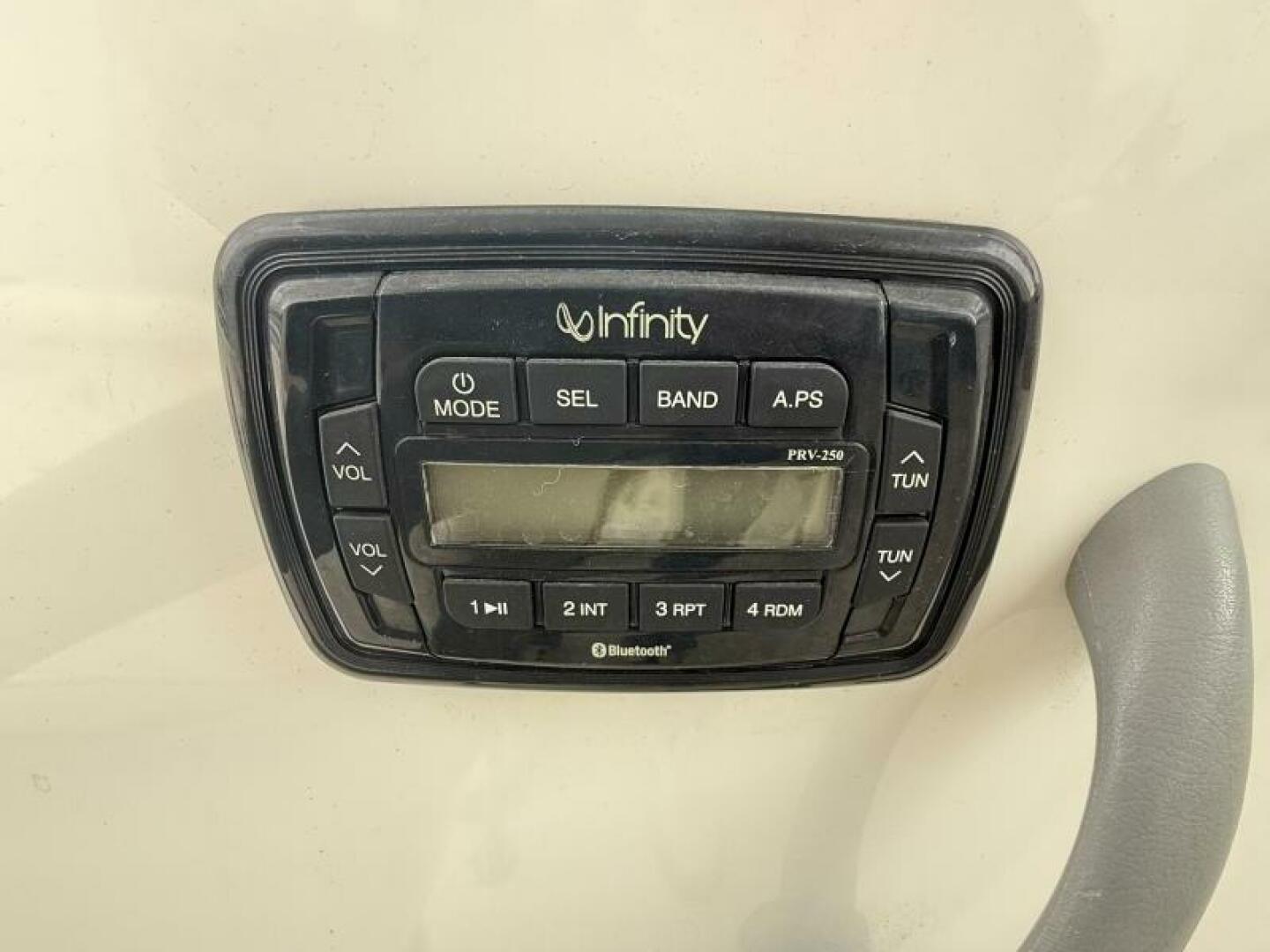 Slide: The Image of Trophy 2152 WA Hardtop 2010 - 21