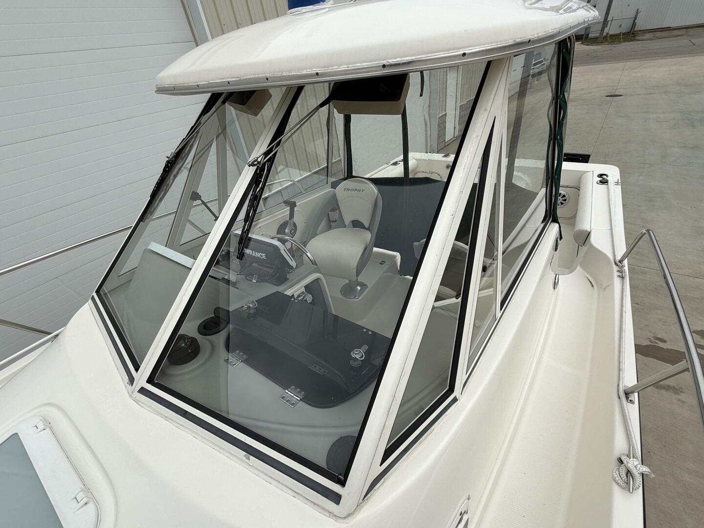 Slide: The Image of Trophy 2152 WA Hardtop 2010 - 5