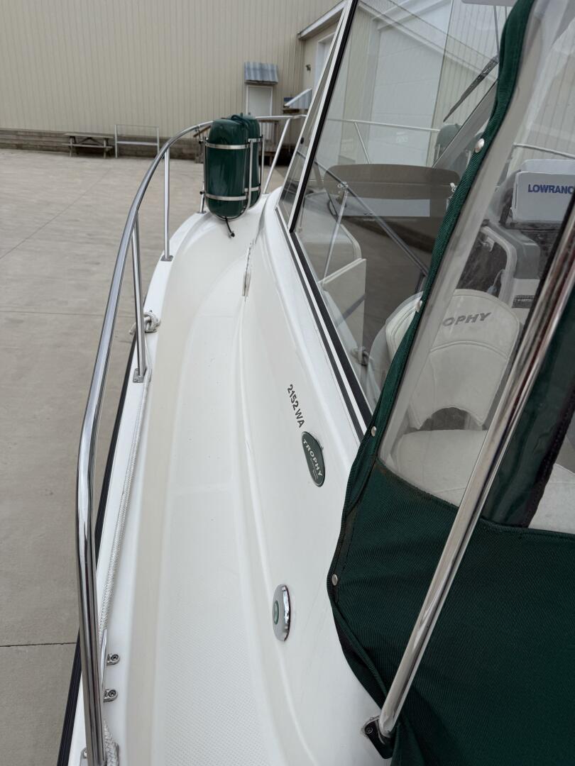 Slide: The Image of Trophy 2152 WA Hardtop 2010 - 8