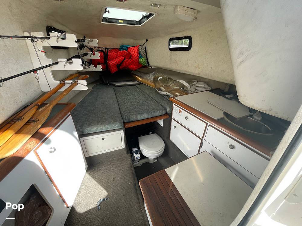 Slide: The Image of V Berth - 13354487