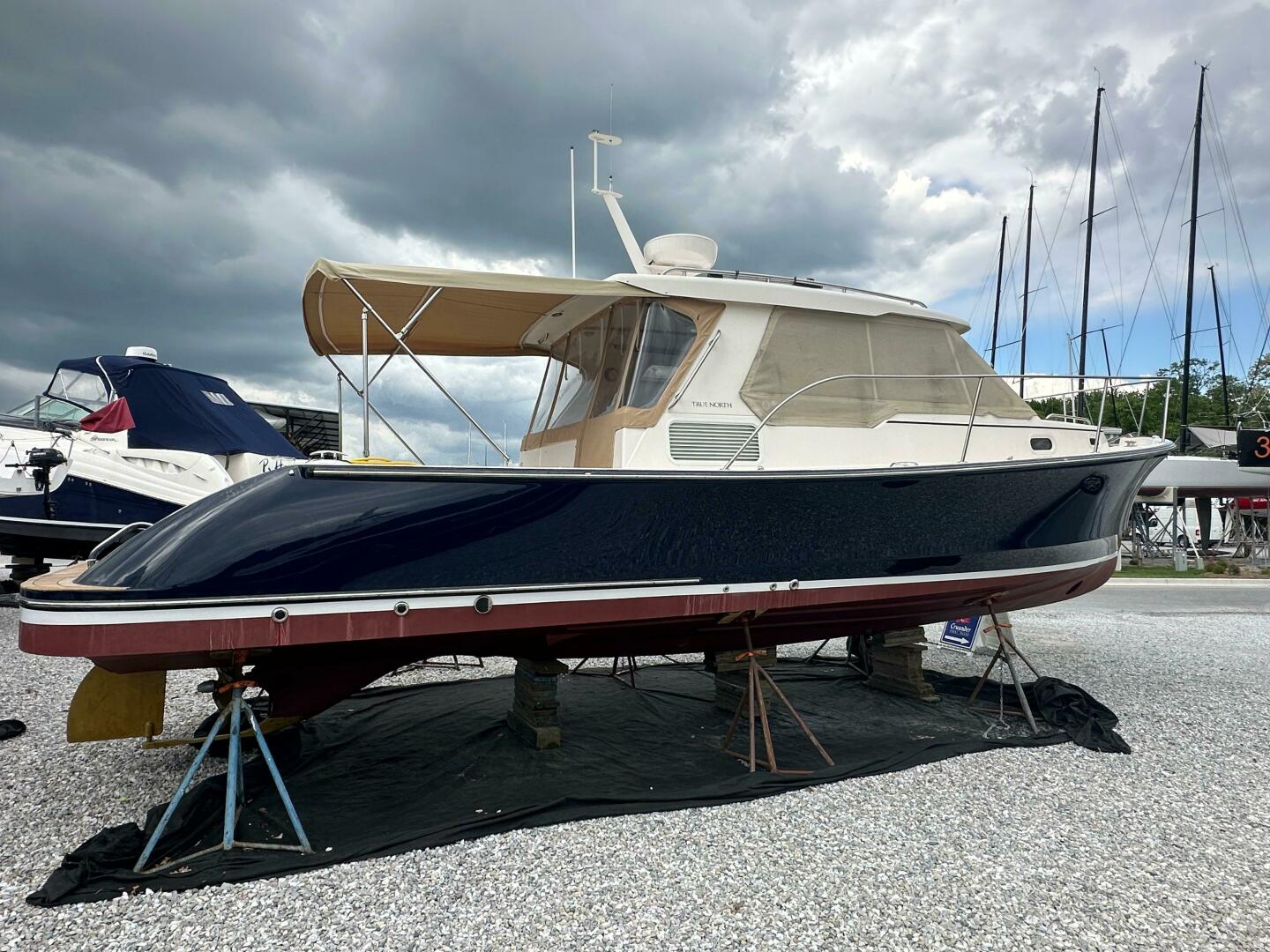 Slide: The Image of True North 34 2009 - 5289067