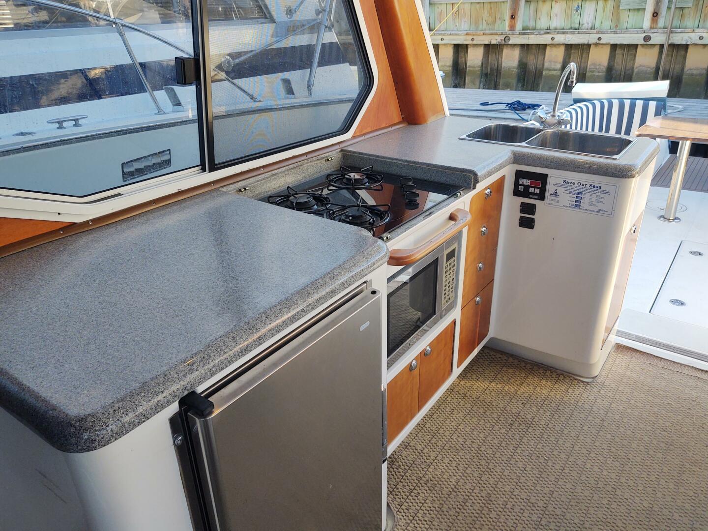 Slide: The Image of Life Savor galley view aft  - 4770698